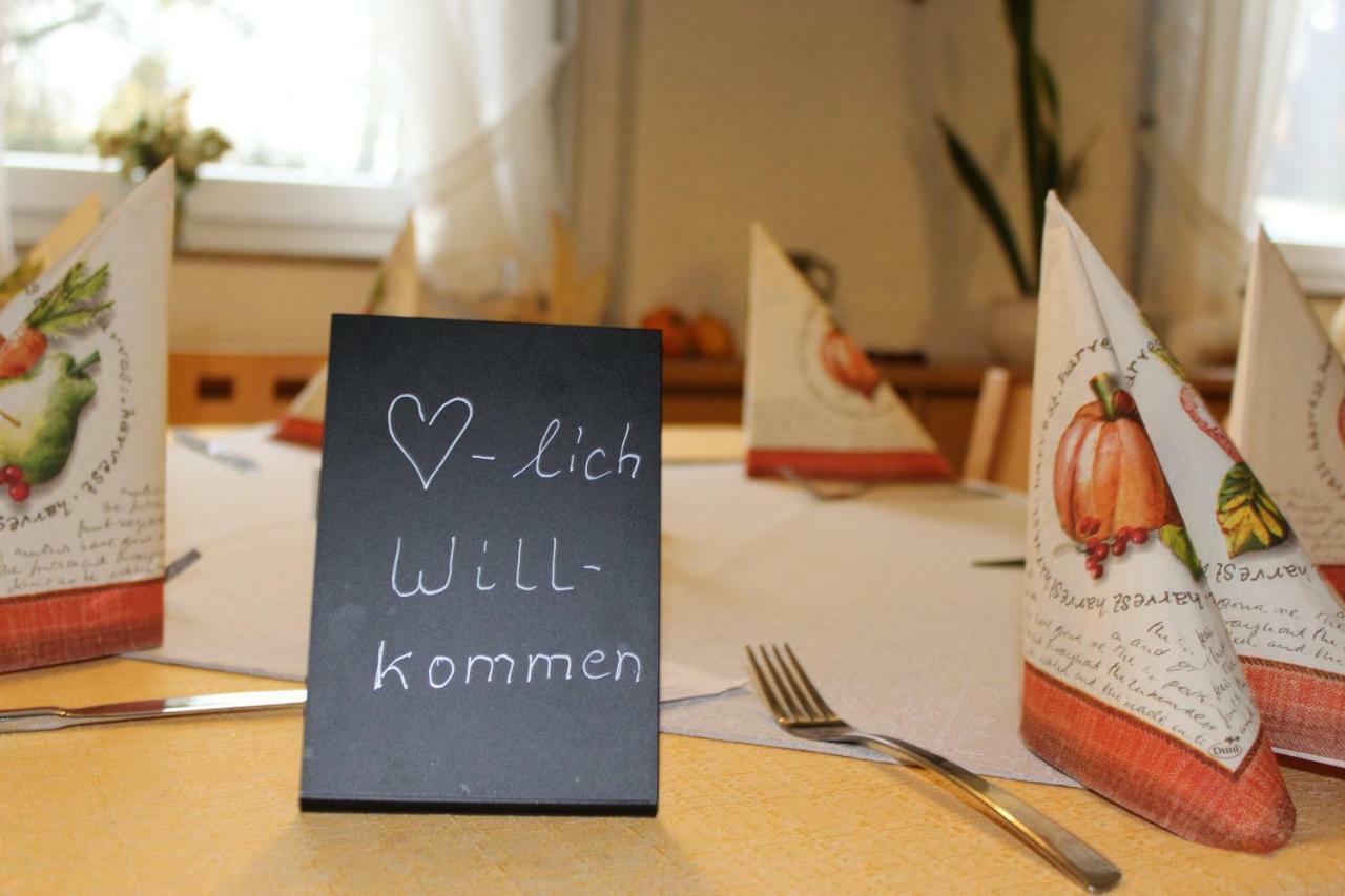 Gasthof Roessle Ochsenwang Bissingen an der Teck Exterior foto
